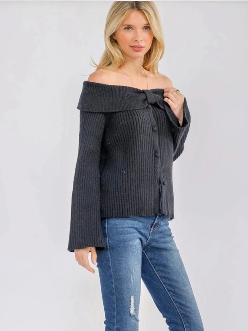 LOVELO Off-Shoulder Ribbed Sweater in Black Size Small NWTs